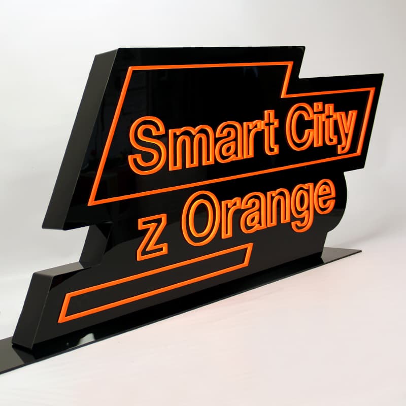 NIESTANDARDOWY LIGHTBOX LED W KSZTAŁCIE LOGO NIESTANDARDOWY LIGHTBOX LED W KSZTAŁCIE LOGO