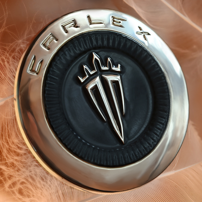 Emblemat metalowy 3D z precyzyjnym detalem